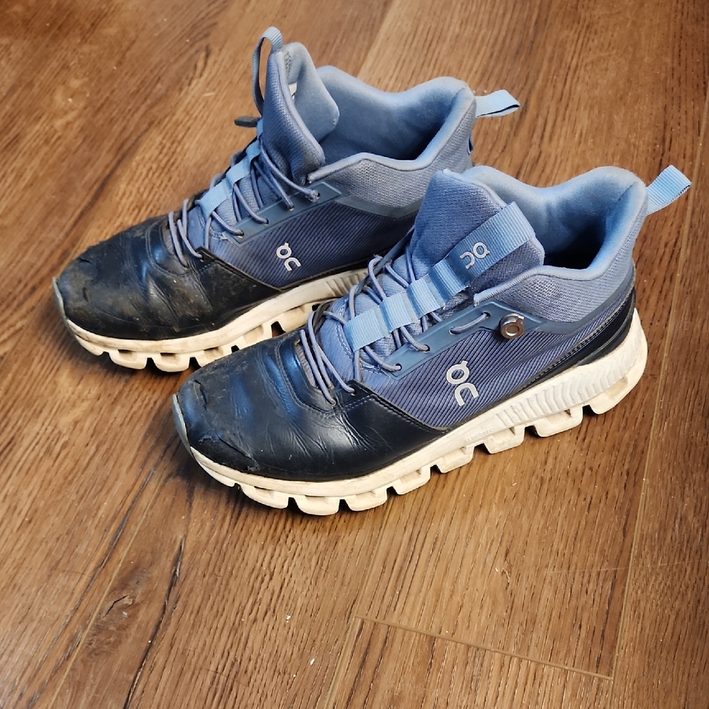 On Cloud Sneakers - image 1